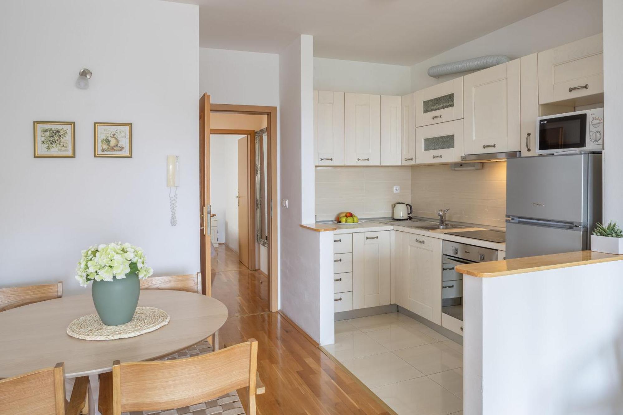 Apartment Paula Проманья Экстерьер фото